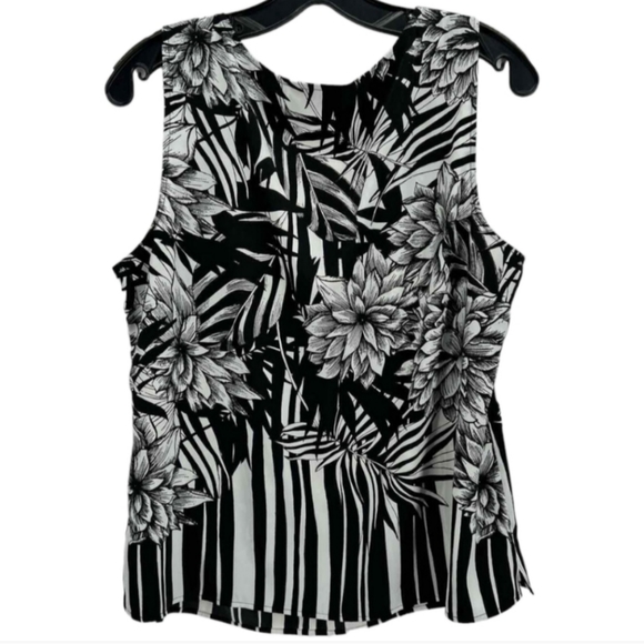 CHICO'S FLORAL B&W TANK TOP BLOUSE SIZE 1 - Picture 4 of 8